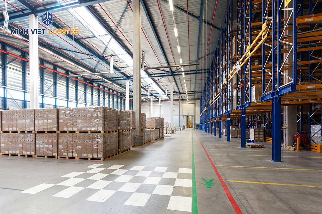 Kho ngoại quan của Minh Việt Logistics đáp ứng mọi nhu cầu của khách hàng