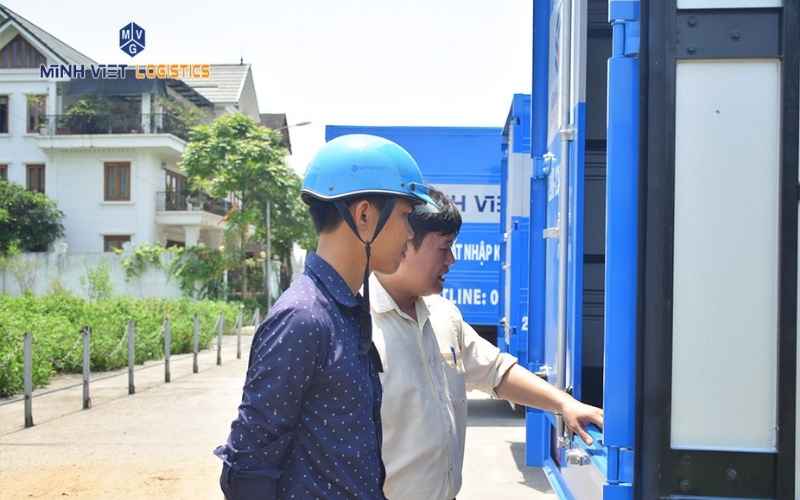 Tiết kiệm chi phí với dịch vụ cho thuê xe tải lớn tại Minh Việt
